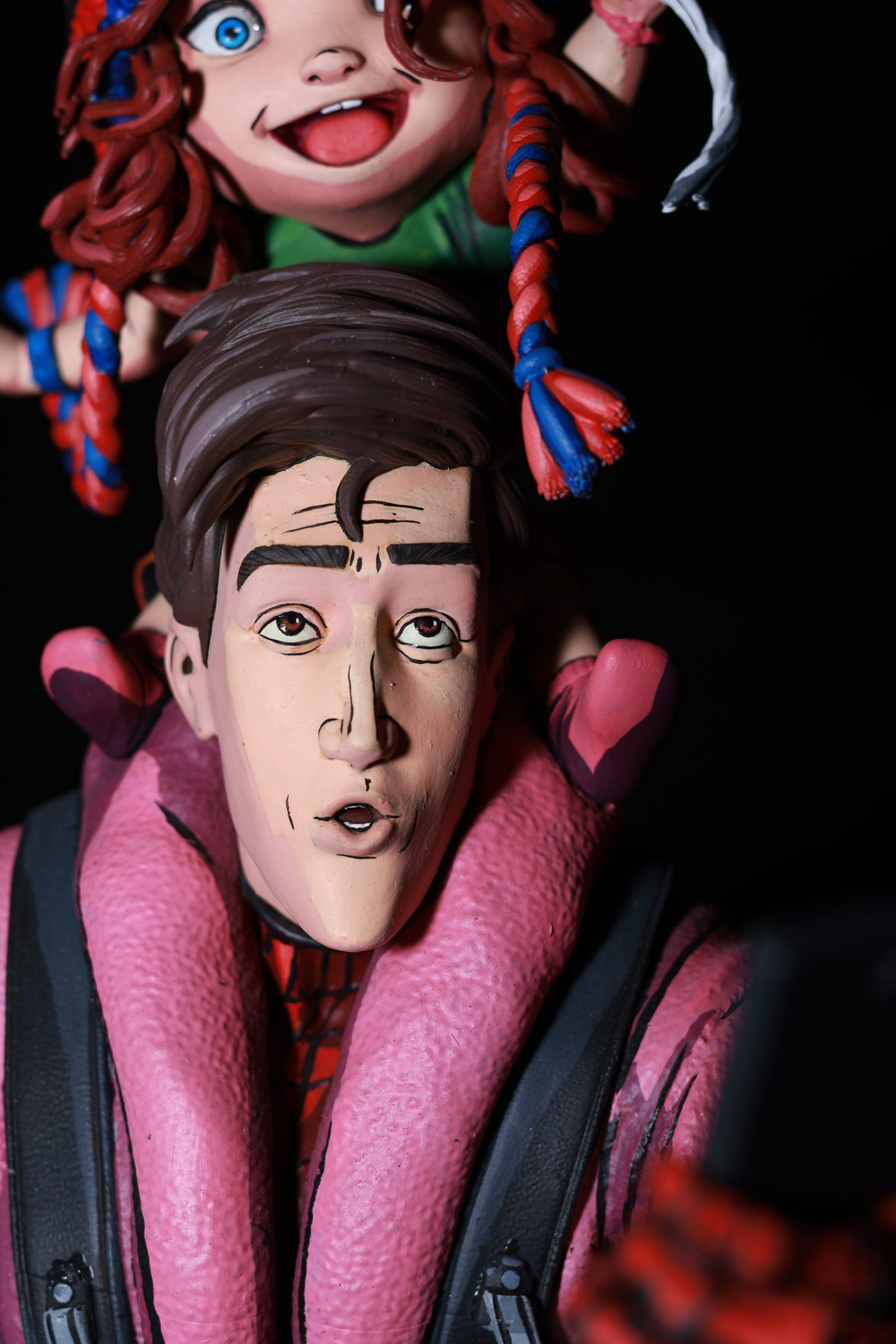 Peter B. Parker & Mayday Parker – Spider-Man: Across the Spider-Verse - Imagen 3