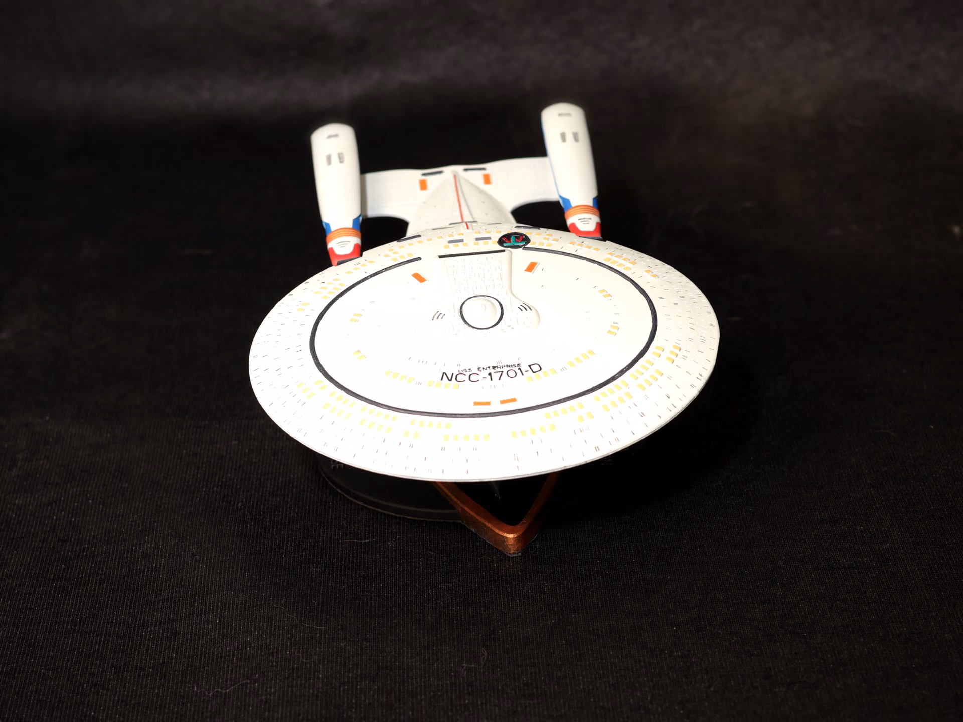 Nave Espacial USS Enterprise NCC-1701-D – Star Trek - Imagen 6